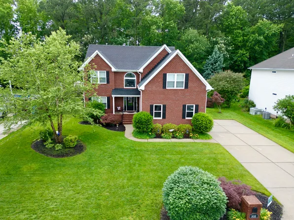 1616 Clearwater Ln, Chesapeake, VA 23322