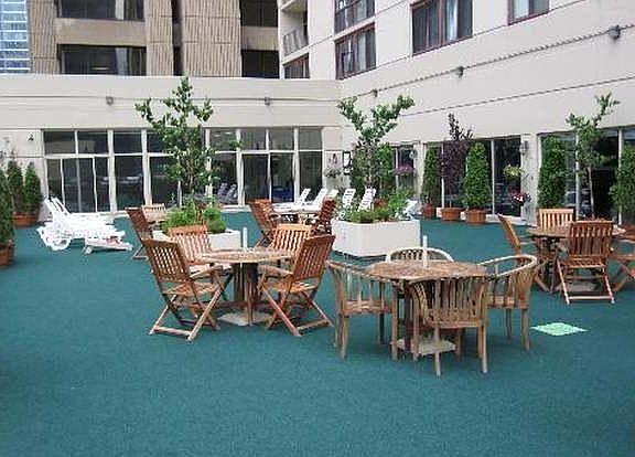 3rd image of 200 N Dearborn St Unit 807