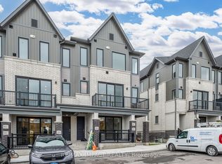 160 Densmore Rd #902, Cobourg, ON K9A0X7