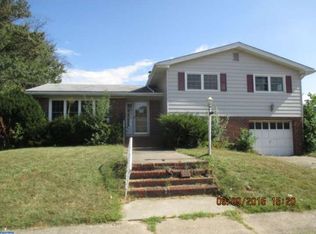 29 Delaware Dr, Salem, NJ 08079