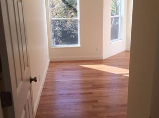 382-392 Harvard St, Cambridge, MA 02138