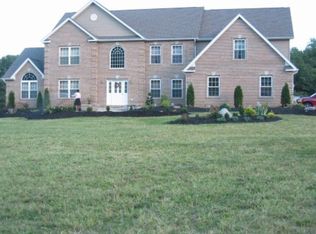 364 Five Springs Rd, Stroudsburg, PA 18360