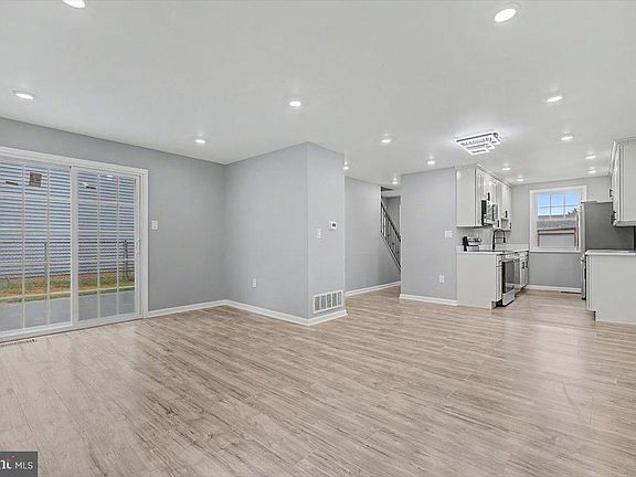5th image of 123 Channing Dr