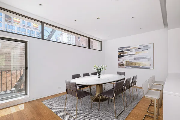 Rented by Compass | media 41