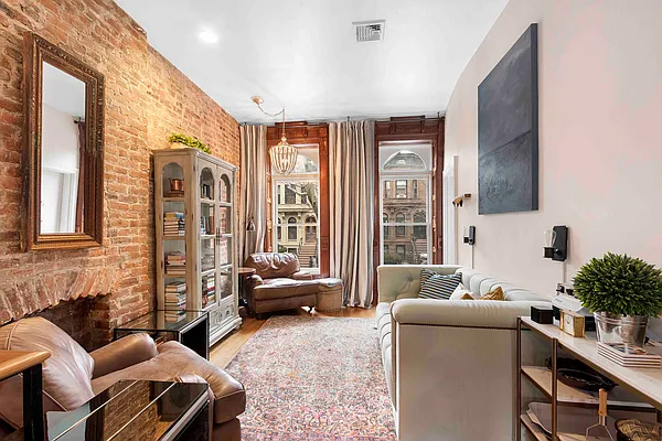 Rented by Corcoran | media 16