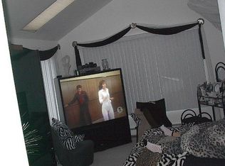 130 W Lido Promenade, Lindenhurst, NY 11757