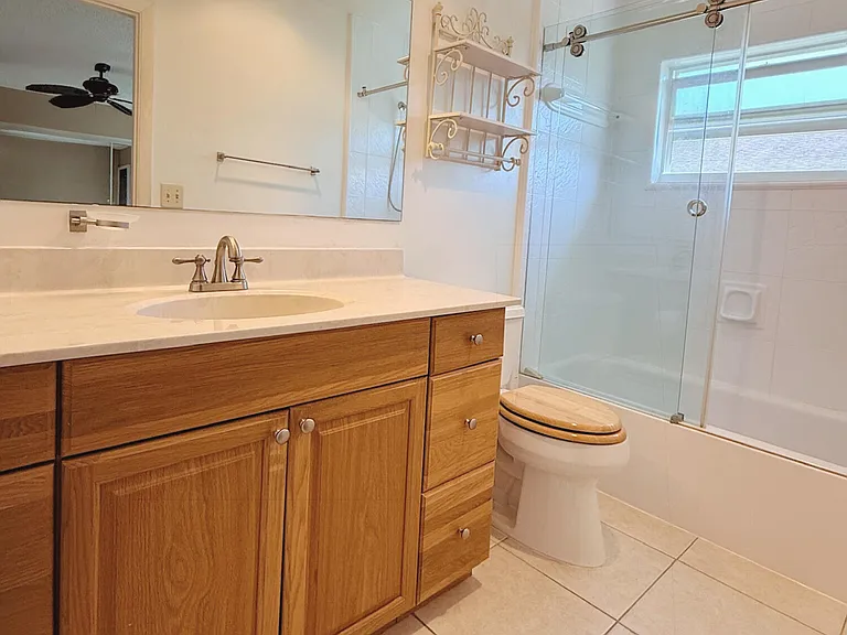 5301 Lakefront Blvd #D — Photo 17