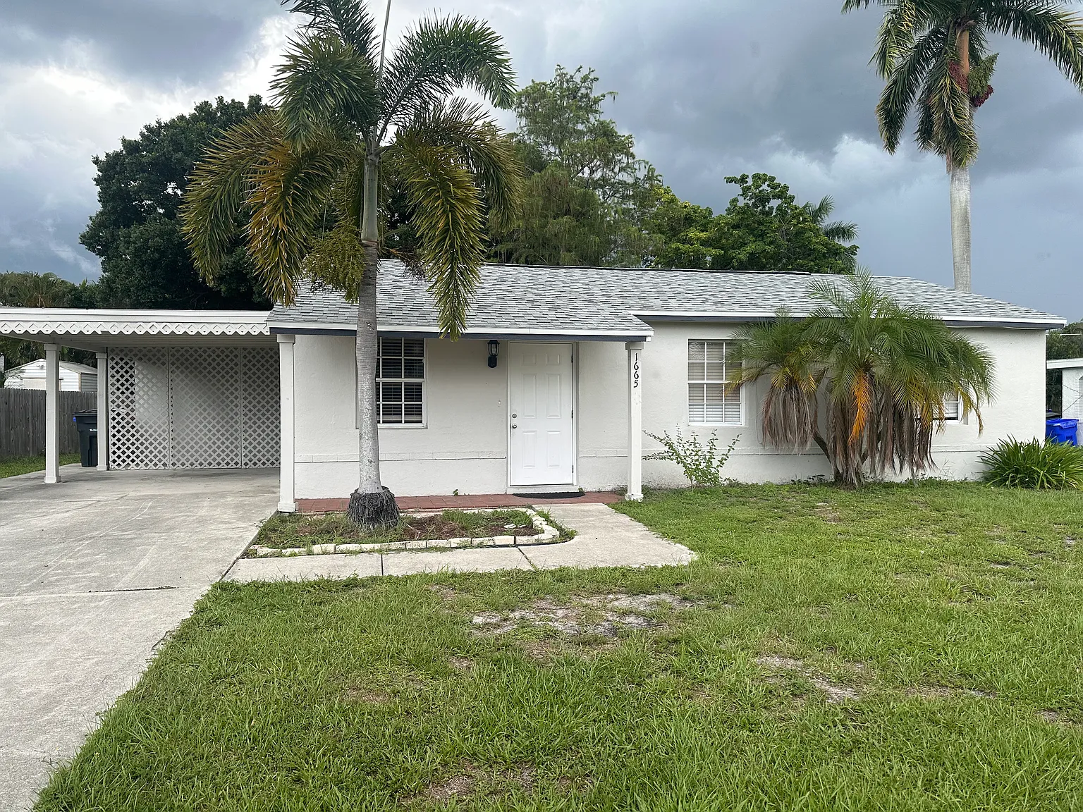 3 bed, 1124 sqft, $1,875 — Photo 2