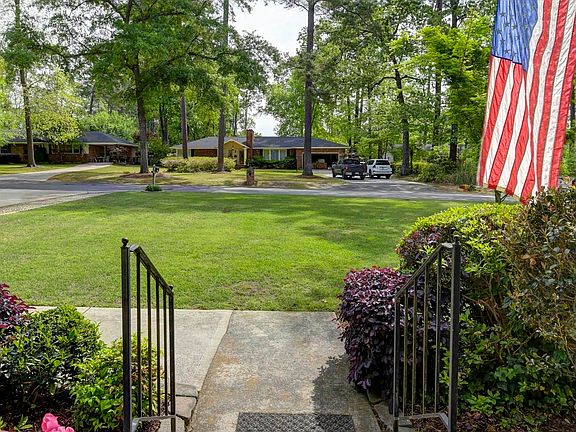 3rd image of 5635 Pinebranch Rd