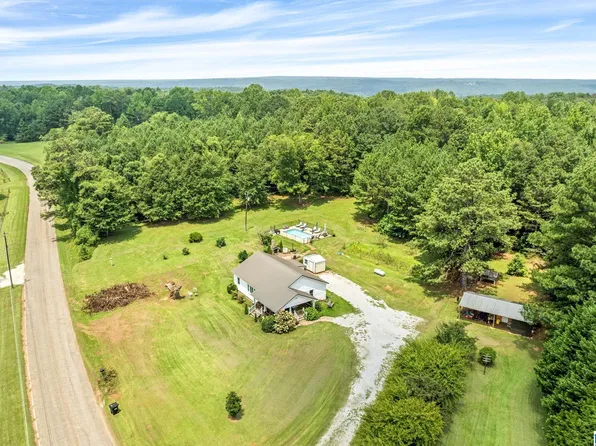 1664 Louina Rd, Roanoke, AL 36274