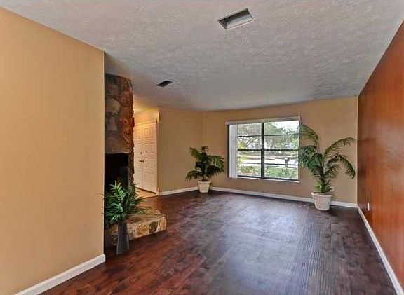 5th image of 14708 Sugarwood Pl