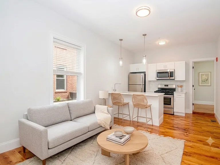 205 Marion St #2 — Photo 1