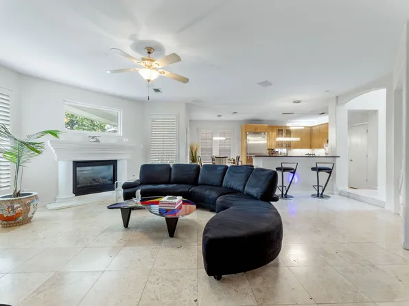 18621 Tall Oak Dr, Dallas, TX 75287