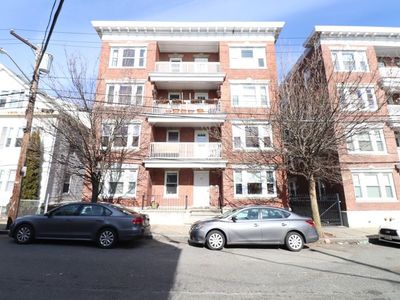 39 Harbor St Unit 4, Salem, MA, 01970