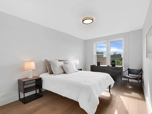 4th image of 2530 Independence Ave APT 6B