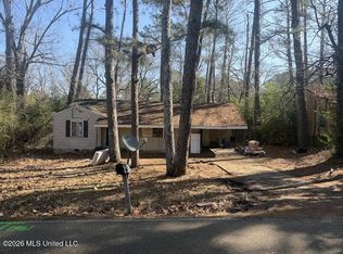 1984 Shady Lane Dr, Jackson, MS 39204