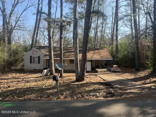 1984 Shady Lane Dr, Jackson, MS 39204