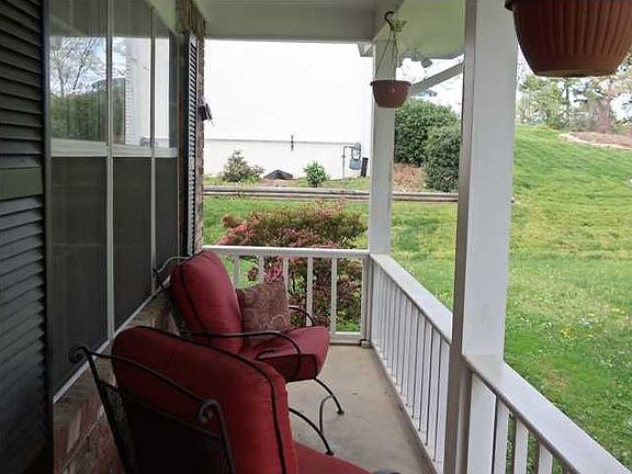 3rd image of 1622 Lisa Lynn Dr