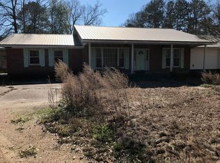 18 Clara School Rd, Waynesboro, MS 39367