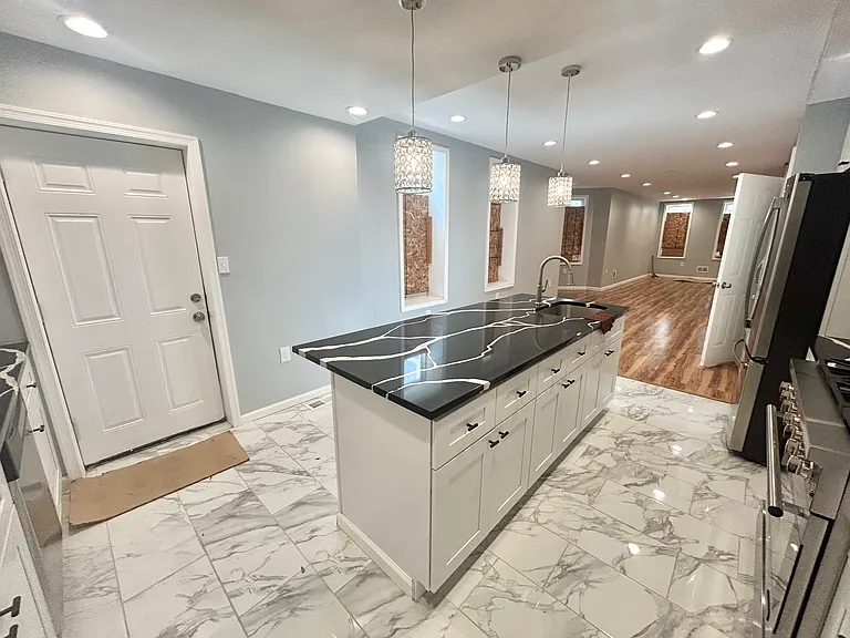 3447 Jasper St — Photo 8