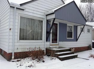 29688 Phillips Ave, Wickliffe, OH 44092
