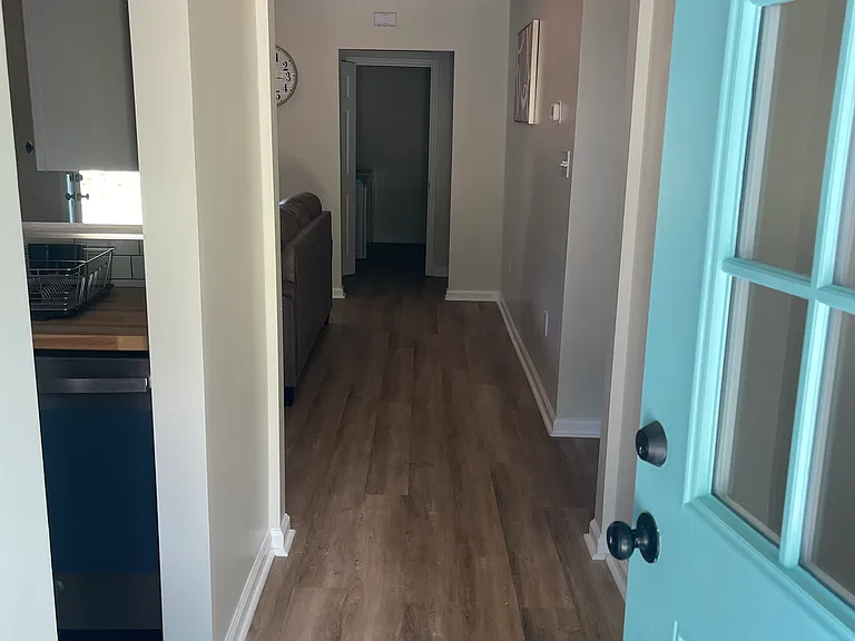 1107 N Oak St #1107 — Photo 6