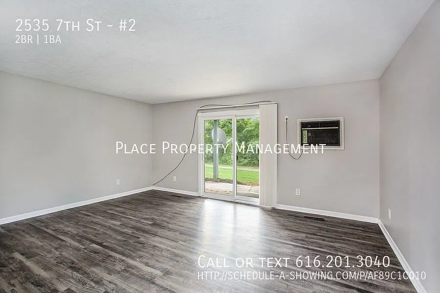 2535 7th St - Unit #2 2Bedroom/1 Bathroom — Photo 3