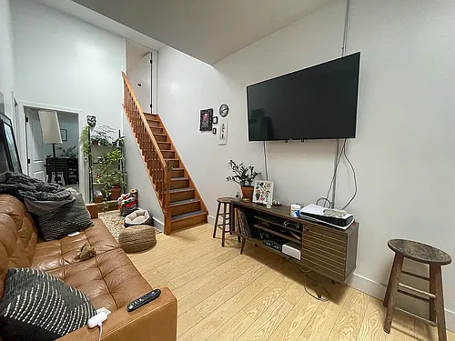 202 Knickerbocker Ave #3L Photo 1