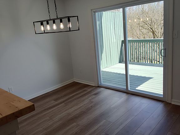 5th image of 158 Golfcrest Ln