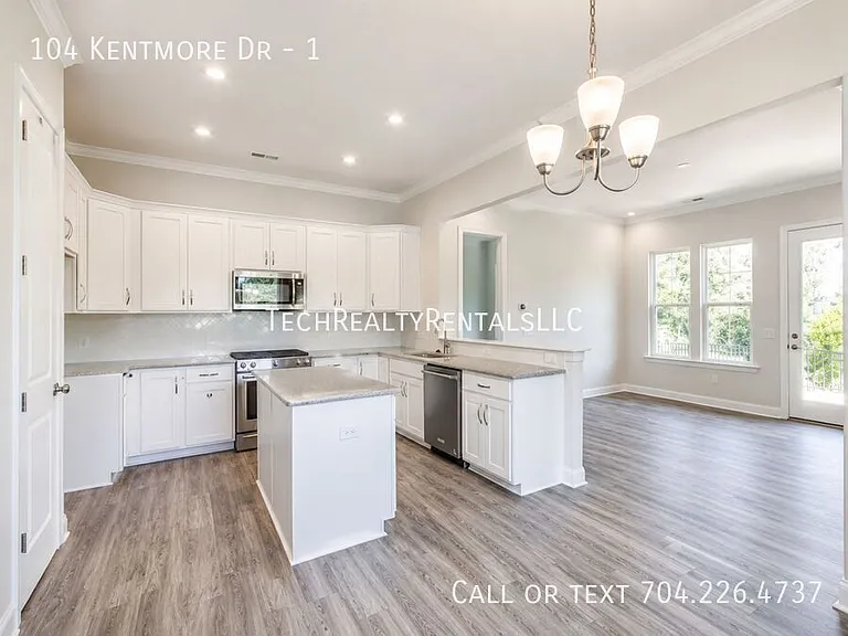 104 Kentmore Dr #1 — Photo 7