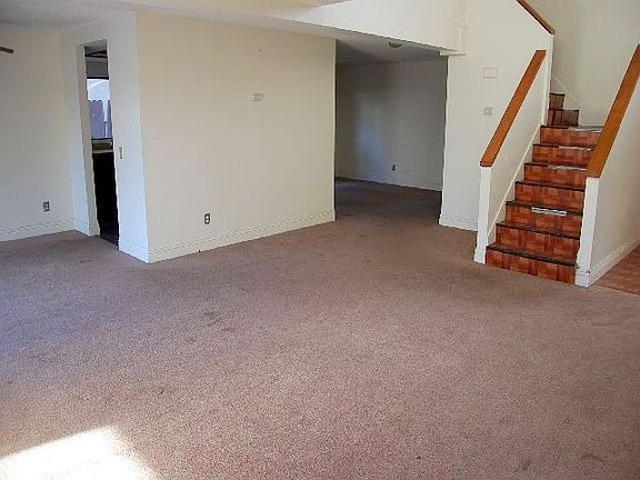 048-462339-living-room-22999005