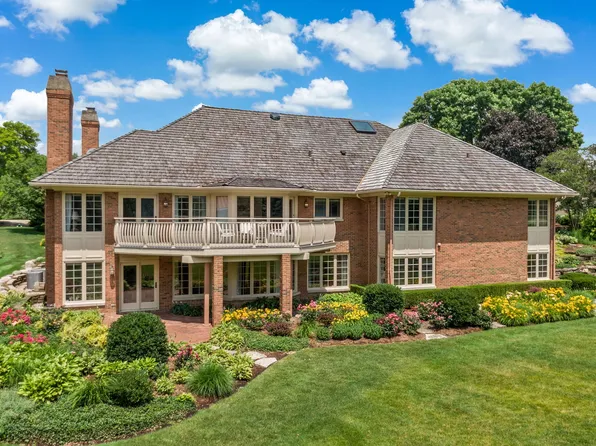 2016 Midwest Club Pkwy, Oak Brook, IL 60523