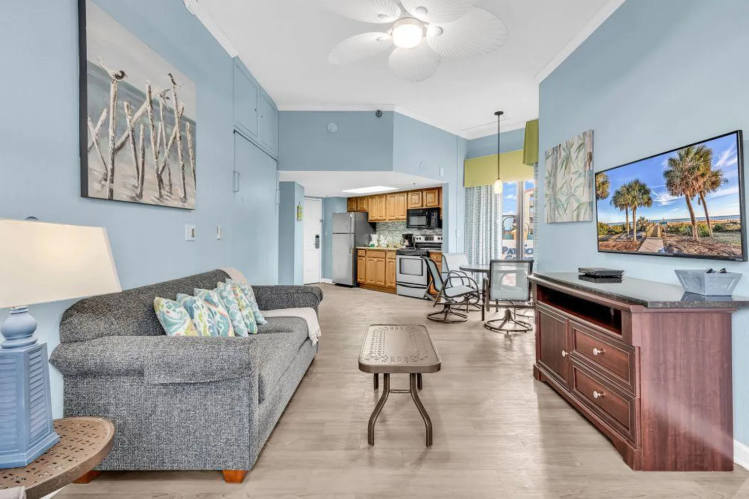 1 bed, 1.0 bath, 624 sqft, $3,165 — Photo 3