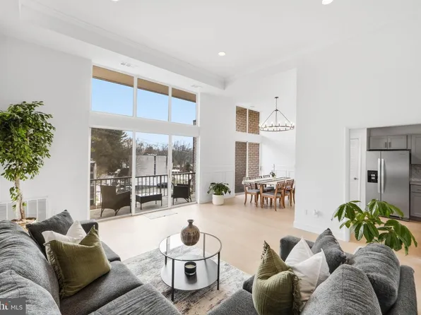 14427 Parkvale Rd APT 7, Rockville, MD 20853