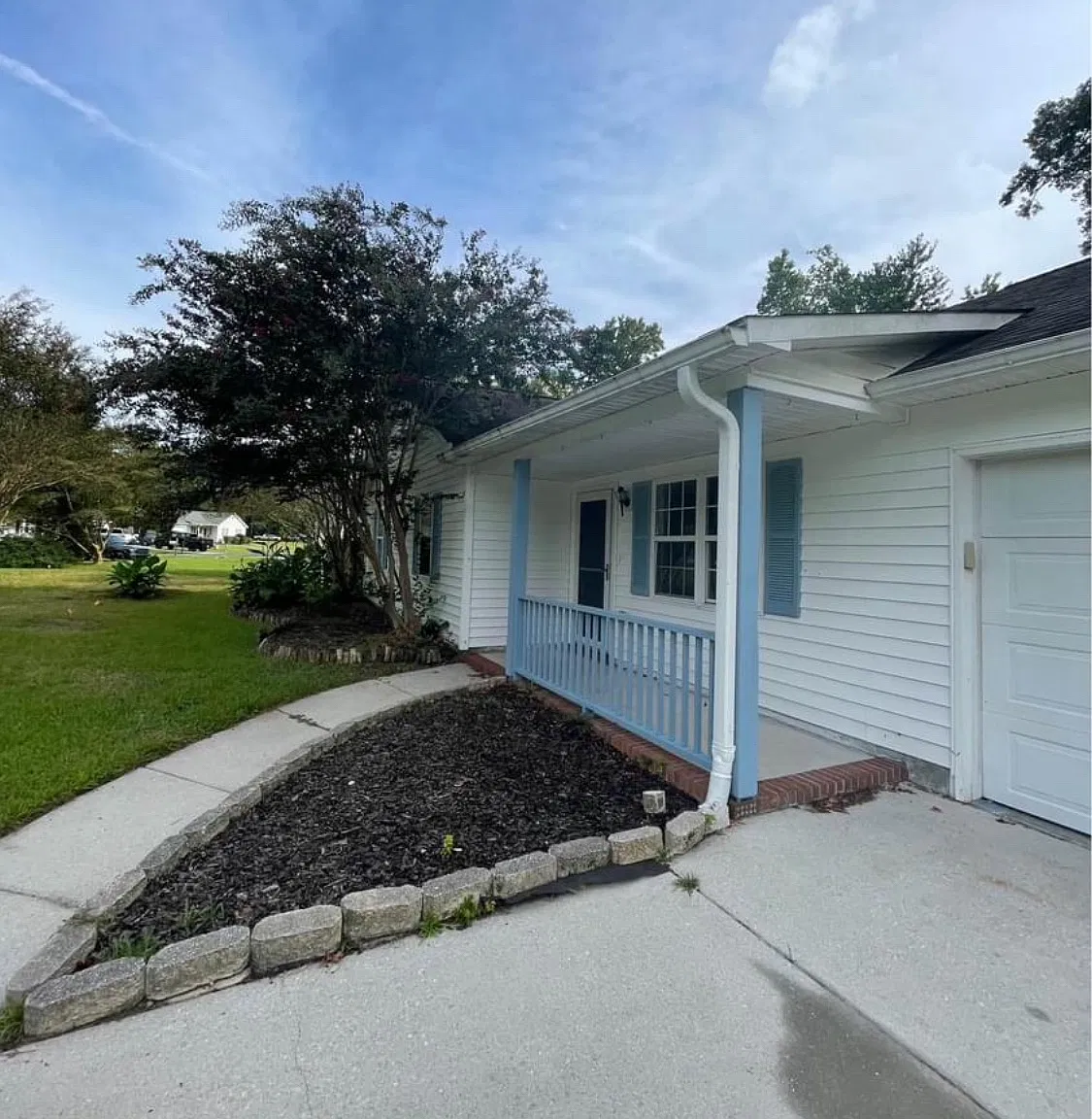 3 bed, 1225 sqft, $1,850 — Photo 2