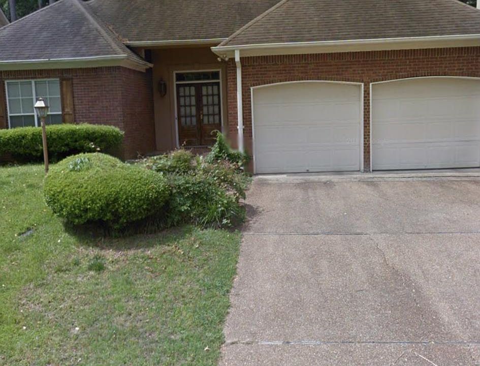1st image of 859 N Deerfield Dr