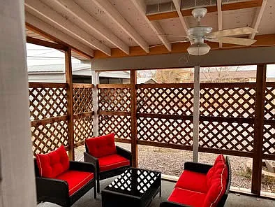 Kentucky St — Photo 11
