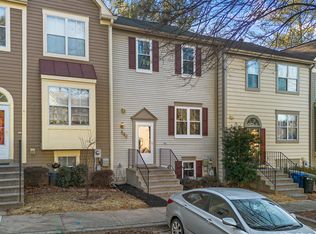 6 Lake Park Ct #933, Germantown, MD 20874