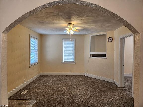 5th image of 2400 Charleston Ave