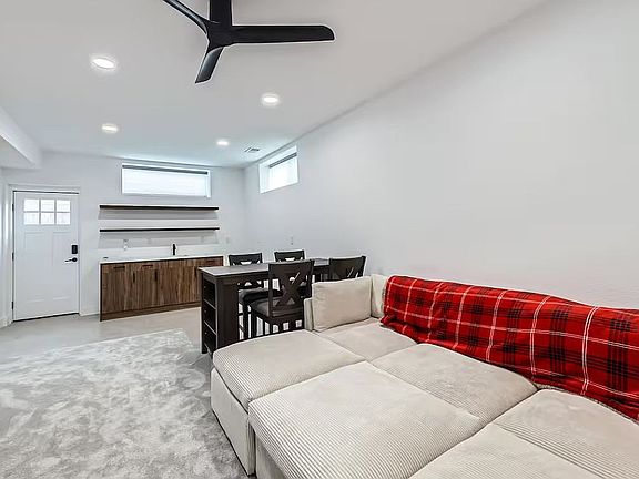 3rd image of 348 Fox Ln