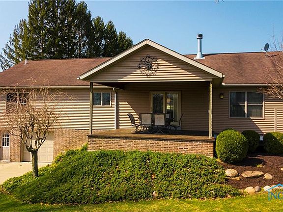2nd image of 892 Lakeview Dr