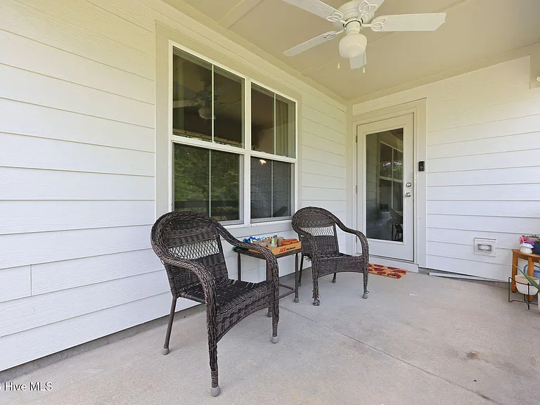 160 Falkirk Ct — Photo 45