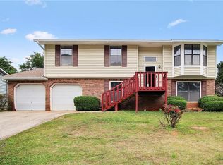 2059 Lown Farm Ln, Lithonia, GA 30058