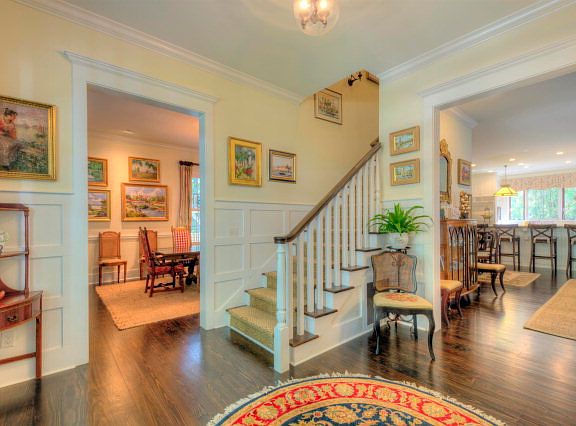 4th image of 1044 Village Oaks Ln