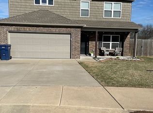 2229 N Champions Ct, Siloam Springs, AR 72761