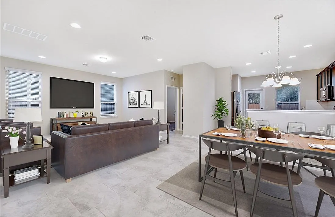 3 bed, 3.0 bath, 2029 sqft, $2,650 — Photo 4