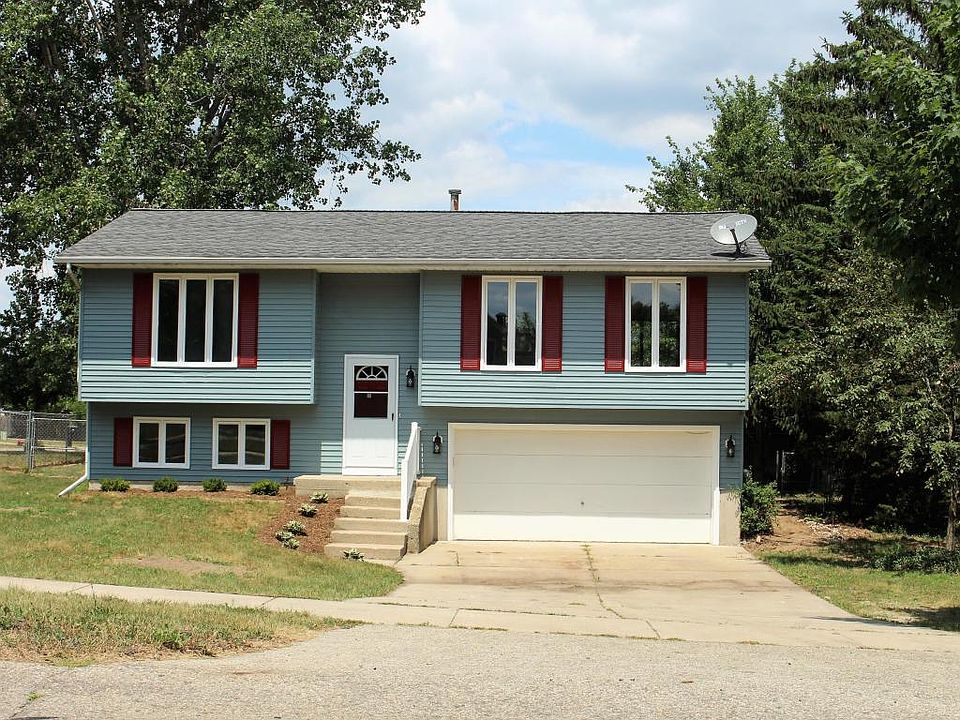 1st image of 285 Pine St NE