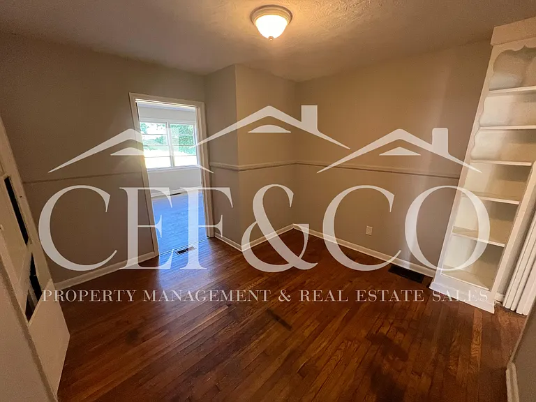 268 N Cleveland Park Dr — Photo 9