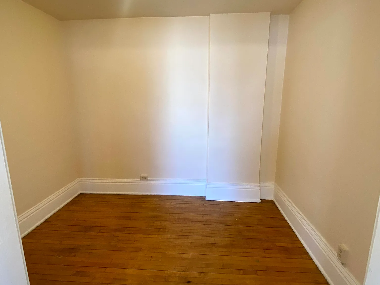 686-692 Virginia - 690 — Photo 3