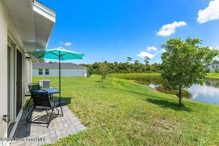 661 Papillon St SW — Photo 15